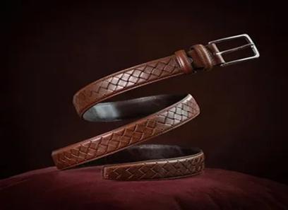 The price of bulk purchase of ladies leather belts is cheap and reasonable